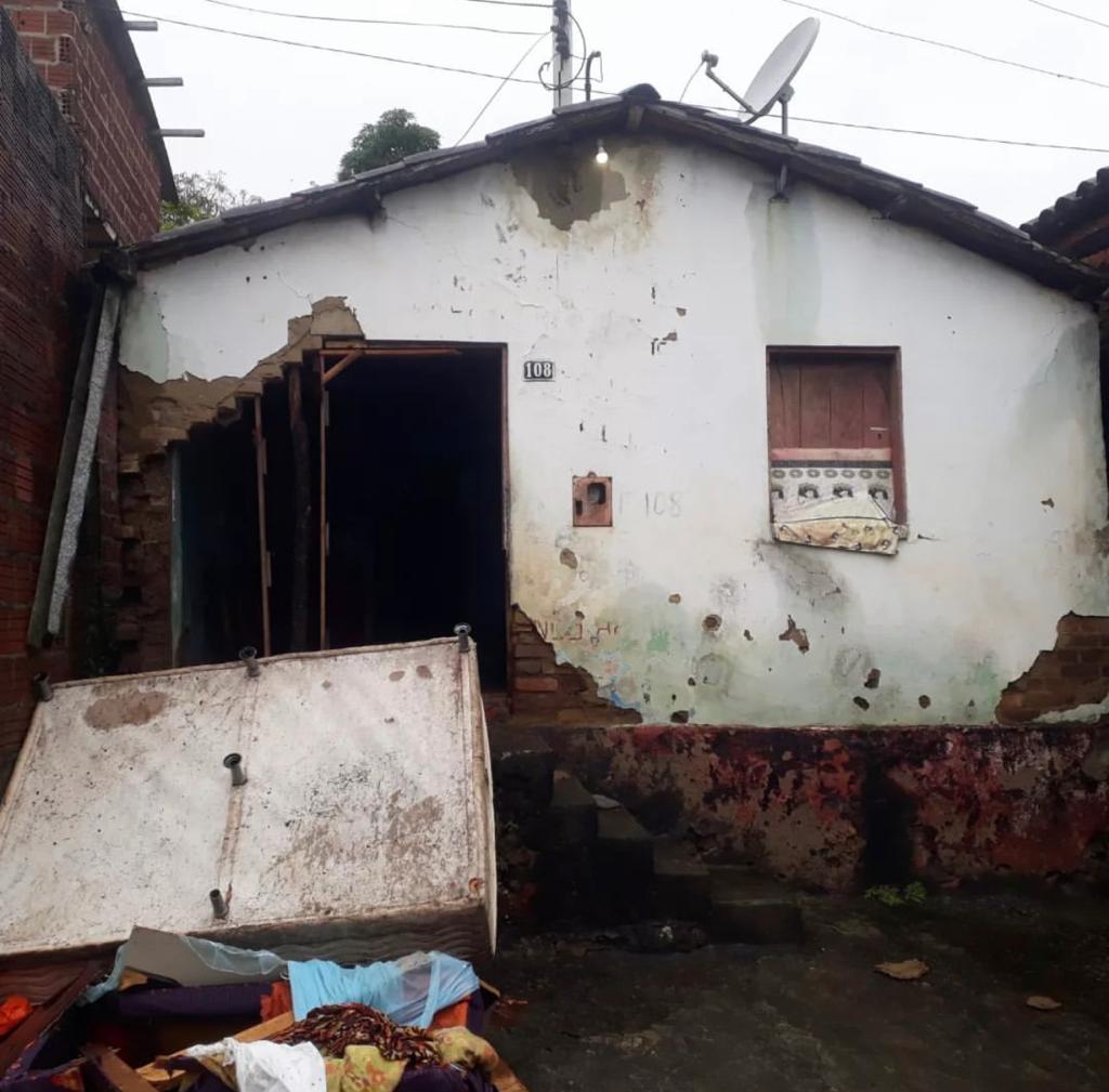 BARRO PRETO FORTES CHUVAS CAUSAM DANOS NO MUNICÍPIO Ipolitica