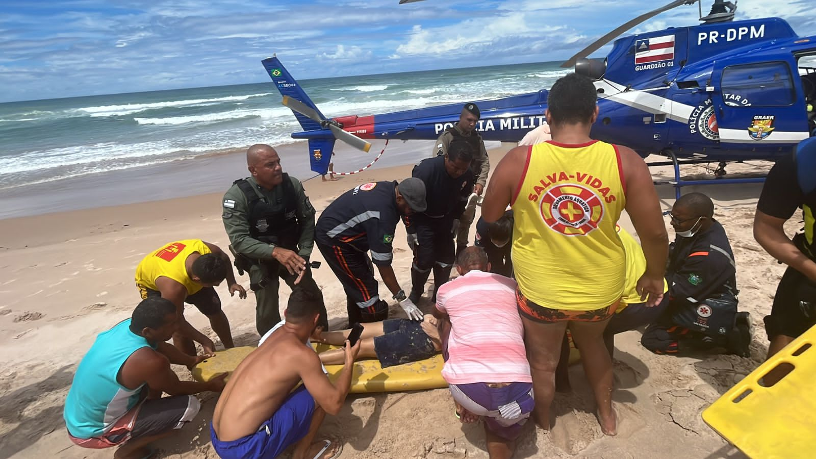 Em 13 Minutos Graer Atende E Leva VÍtima De Afogamento Para Hospital Em Salvador Ipolitica 7391